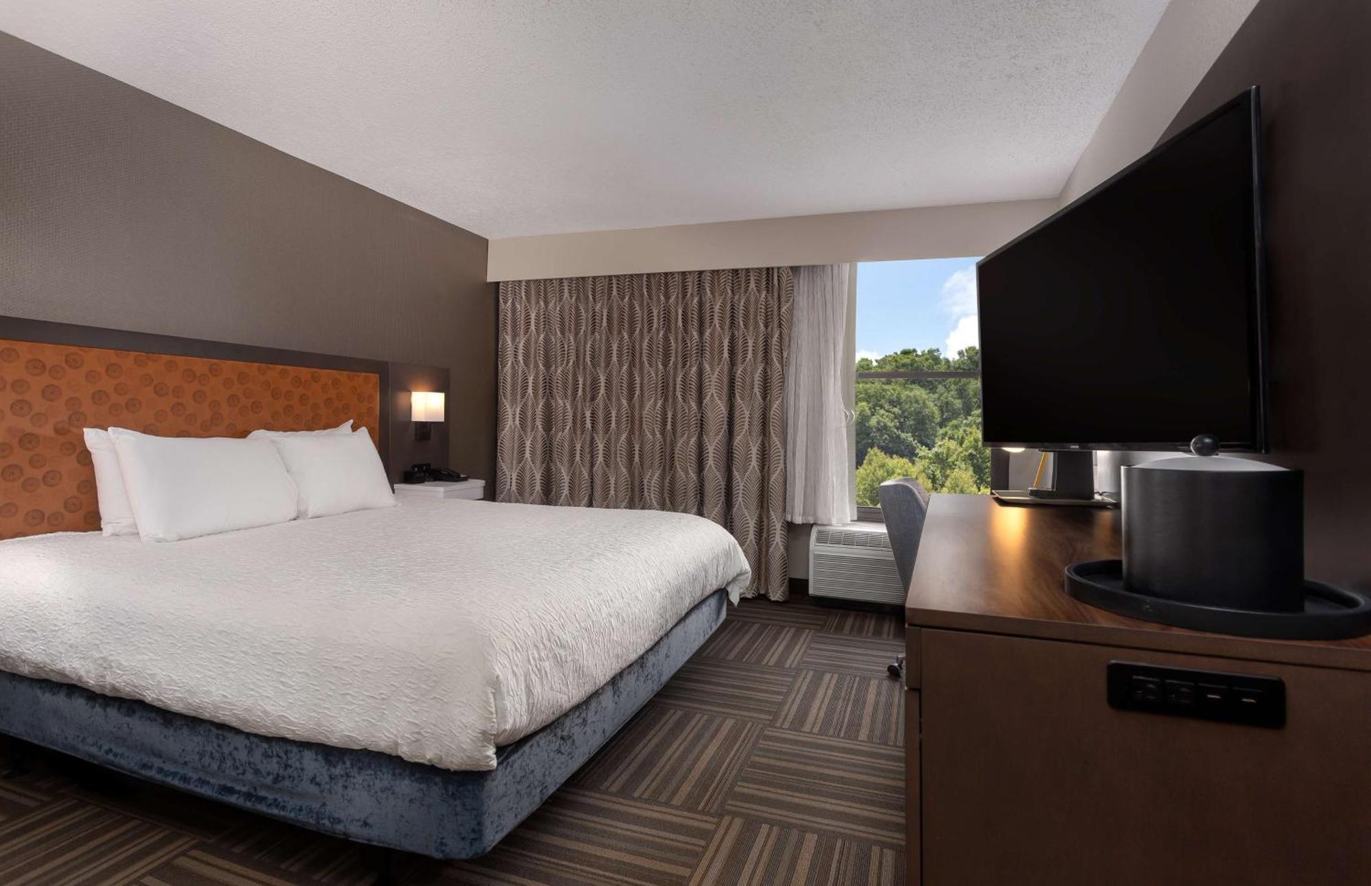 Hampton Inn Bristol Exteriér fotografie